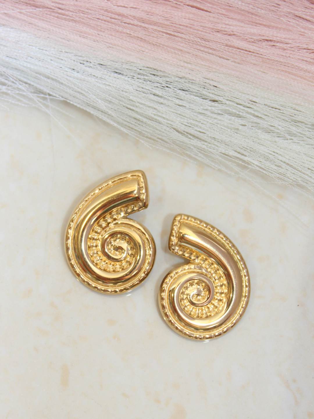 Shell-Shaped Earring