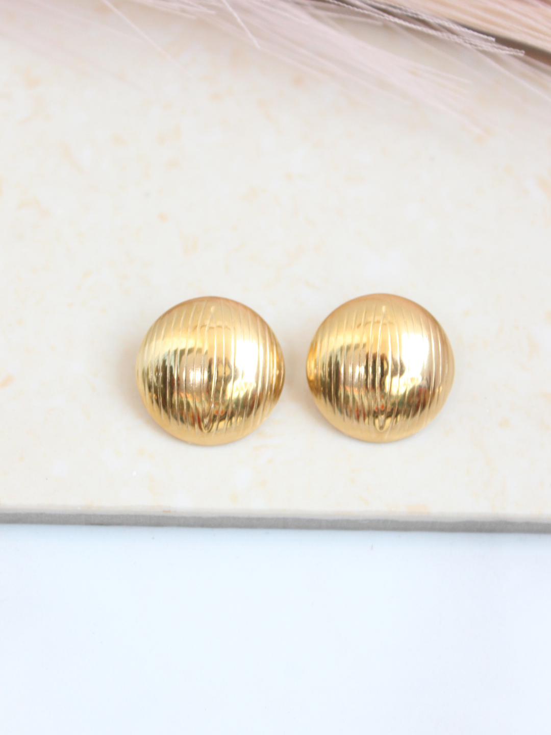 Chunkey Round Earring