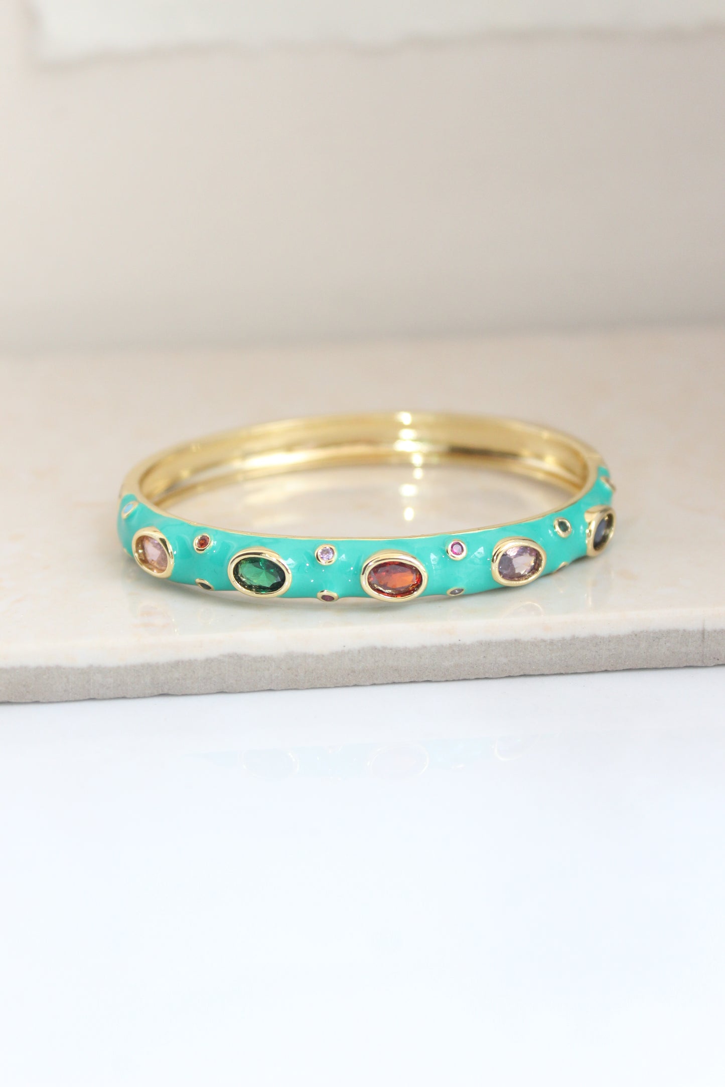 Multicoloured lock bangle